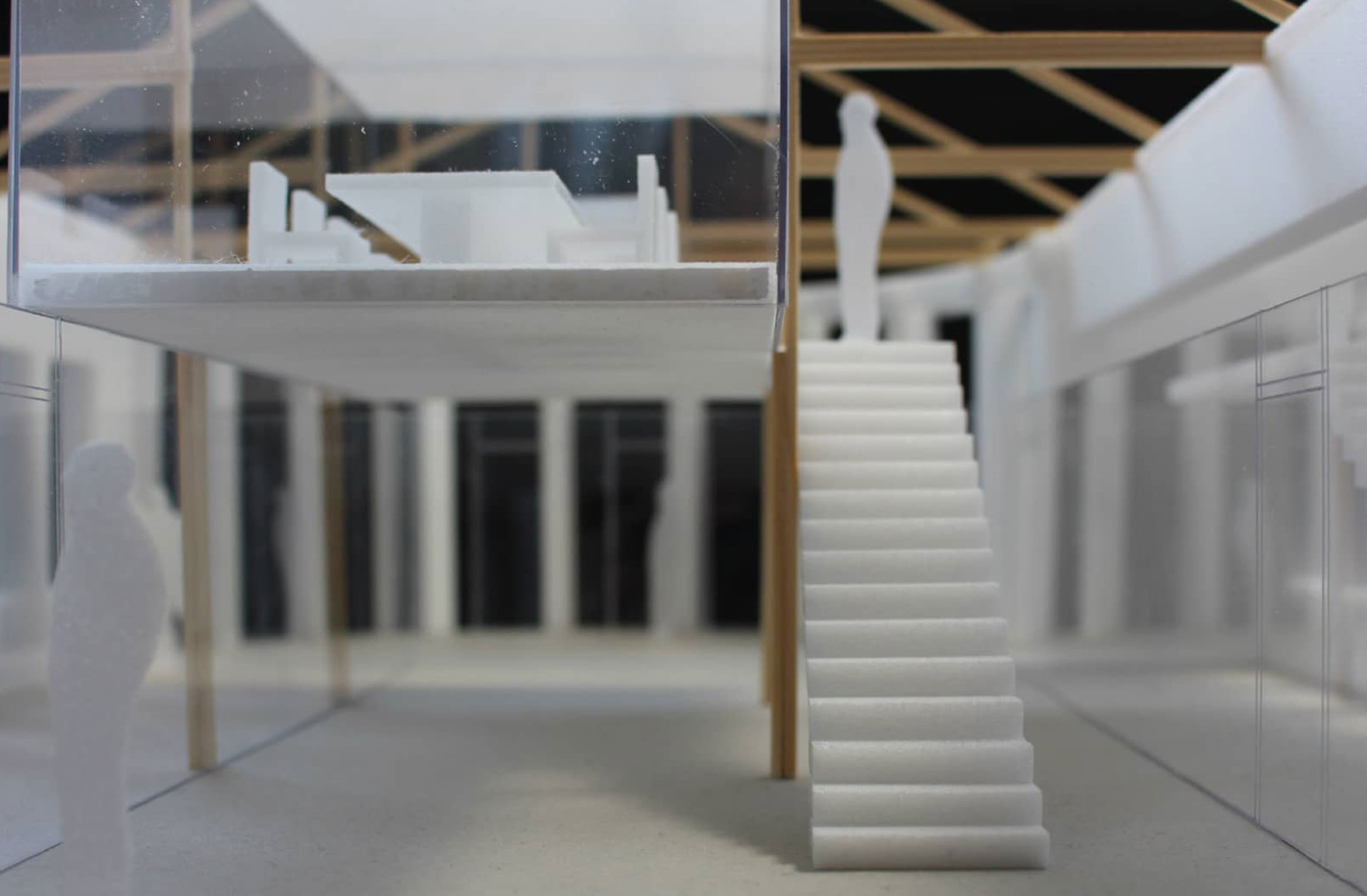 Architekturmodell mit Treppe und Galerieebene