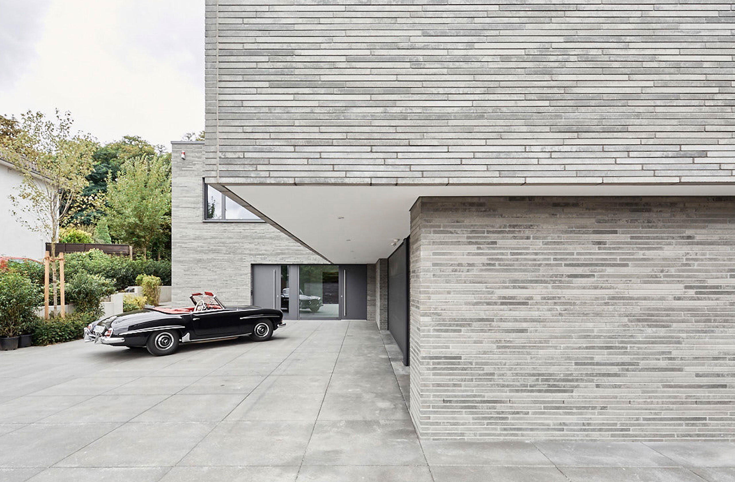 Ansicht des Wohnhauses BW168 mit integrierter Garage